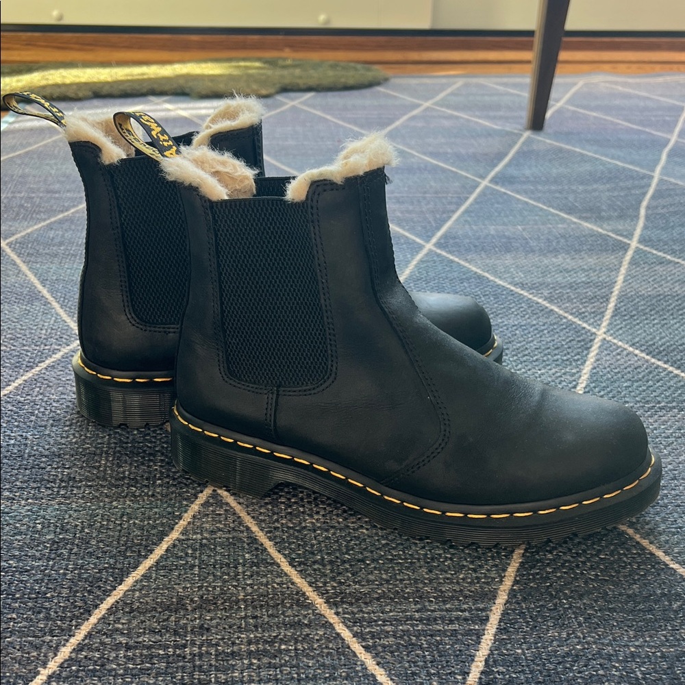 Dr Martens 2976 Leonore faux fur lined chelsea boots 42 women’s 10